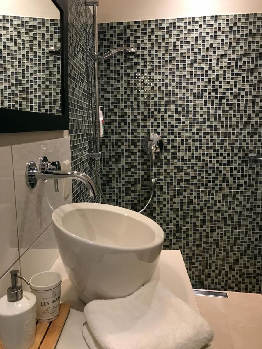 Landhotel Untere Muehle Strassberg Екстер'єр фото